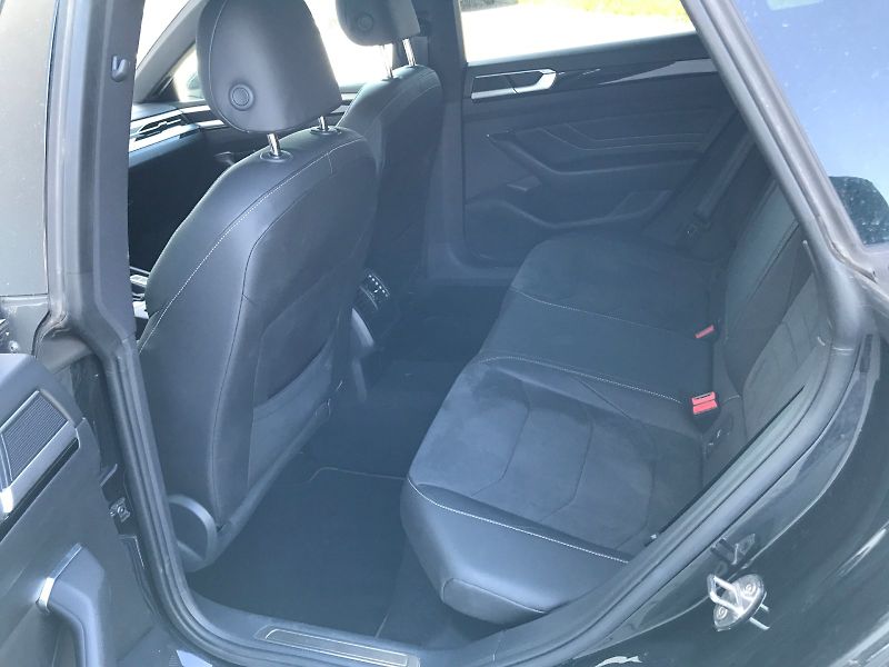 Volkswagen Arteon (2022) R-LINE 2,0 TDI 7DSG - fotka 14 z 25
