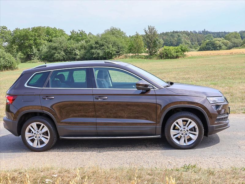 Škoda Karoq 2,0 TDI 110kW 4x4 DSG Style+ C - fotka 8 z 37