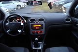 Ford Focus (2007) 1.6i,ČR,Pravid.serv.STK 5/2027 - náhled 30