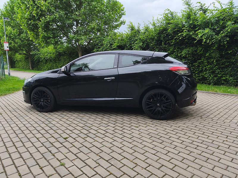 Renault Mégane 2.0 Tce 220 GT - fotka 5 z 28