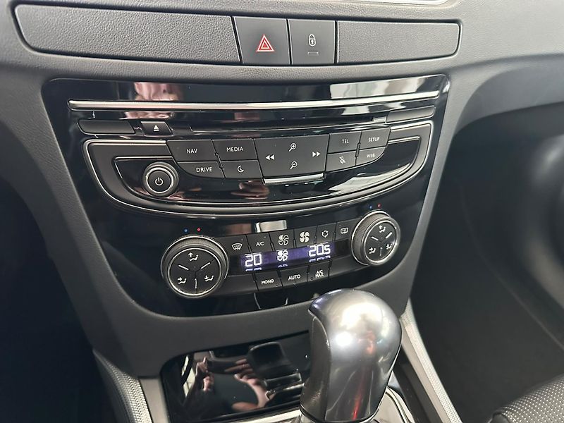 Peugeot 508 (2016) 2.0BlueHDi,Allure,180HP,aut.   - fotka 14 z 24