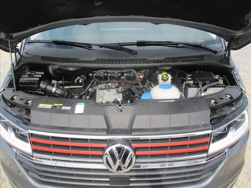 Volkswagen California 2,0 TDI 146kW Ocean 4MOT DSG D - fotka 24 z 36