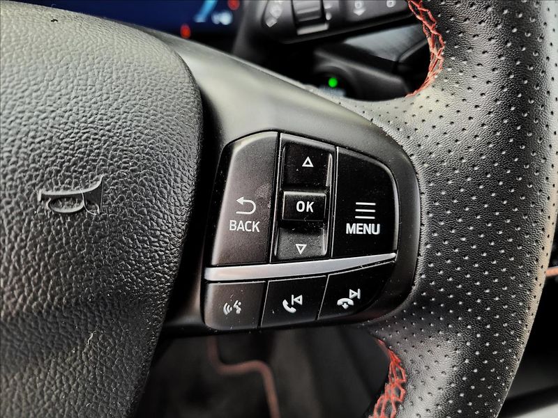 Ford Kuga 2,5 Rezervace! HEV,140kw,ST-li - fotka 22 z 50