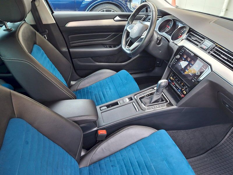 Volkswagen Passat (2023) Variant Elegance DSG 2,0TDi 11 - fotka 14 z 35