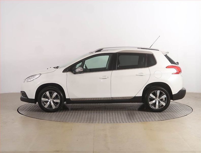 Peugeot 2008 (2014) 1.6 VTi, Serv.kniha, Navi - fotka 3 z 19