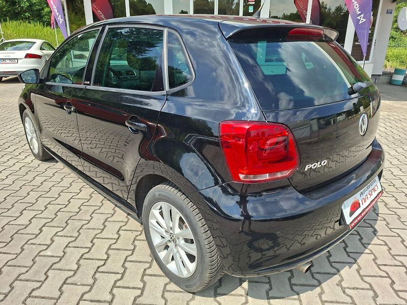 Volkswagen Polo (2012) 1.4i 63kW STYLE -VÝBAVA! - fotka 6 z 37
