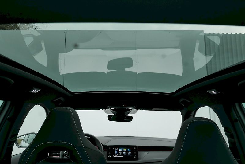 Škoda Kamiq (2025) 1.0 TSI 85 kW M6° Monte Carlo - fotka 25 z 35
