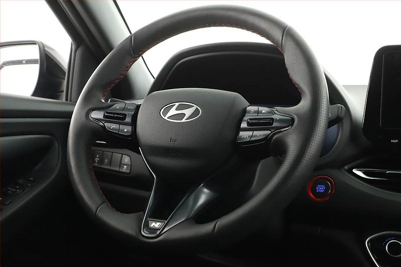 Hyundai i30 (2025) 1.0 T-GDI, N-Line, FullLed - fotka 14 z 15