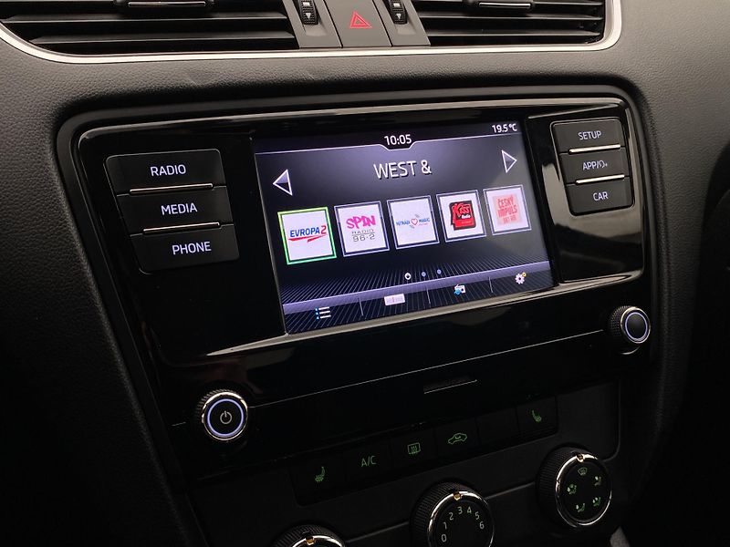Škoda Octavia 1.4TSI AMBITION CZ REZERVACE - fotka 8 z 35