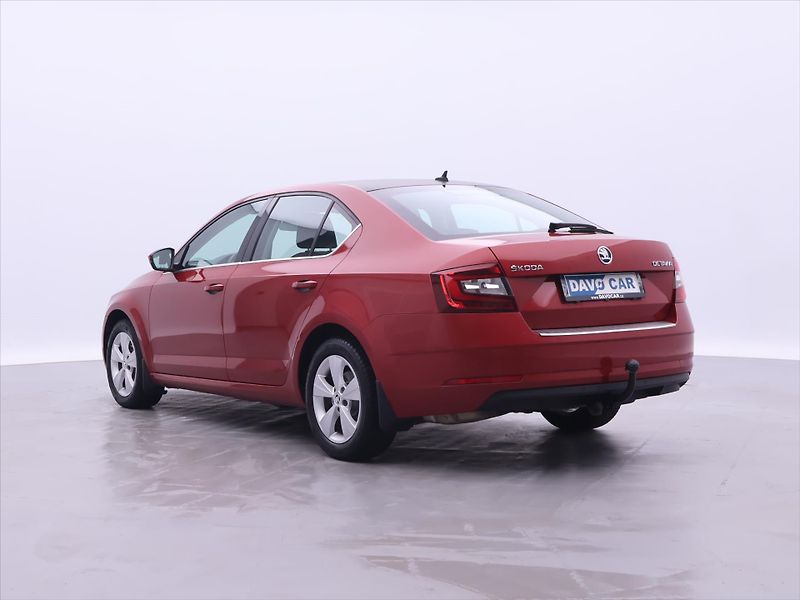 Škoda Octavia 1,8 TSI 132kW DSG Style LED - fotka 5 z 37