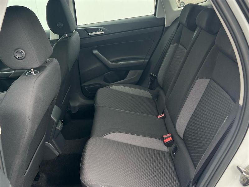 Volkswagen Taigo 1,0 TSi 70 kW LIFE - fotka 13 z 24