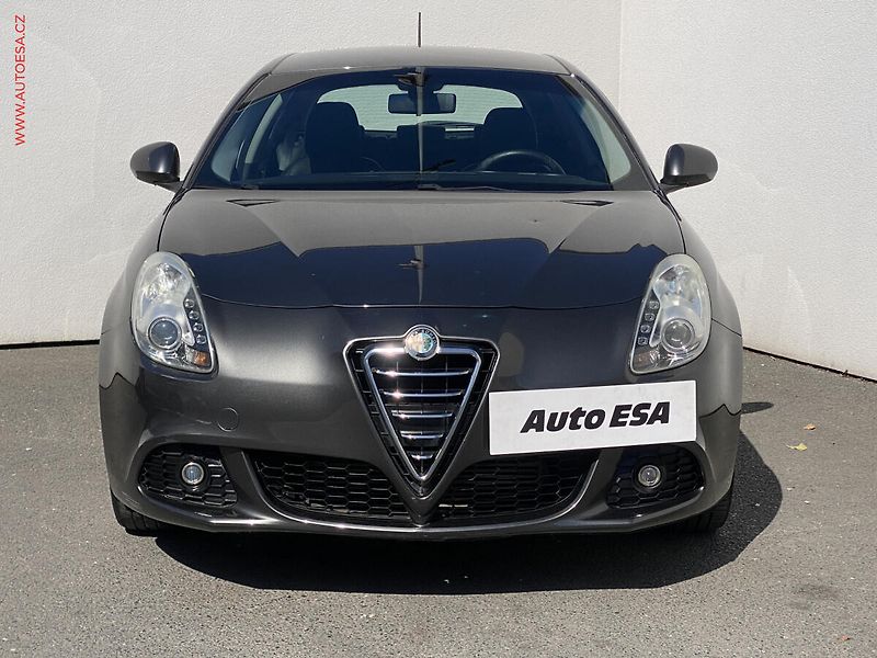 Alfa Romeo Giulietta (2013) 2.0 JTD, AC, tempo, park - fotka 2 z 16
