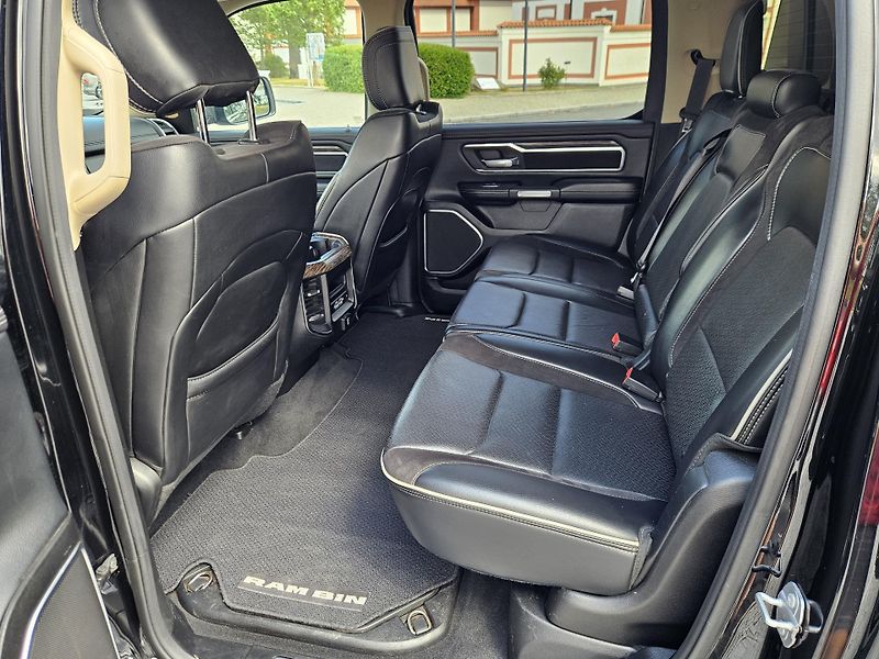 RAM 1500 (2019) 5.7HEMI + LPG LARAMIE - fotka 14 z 38