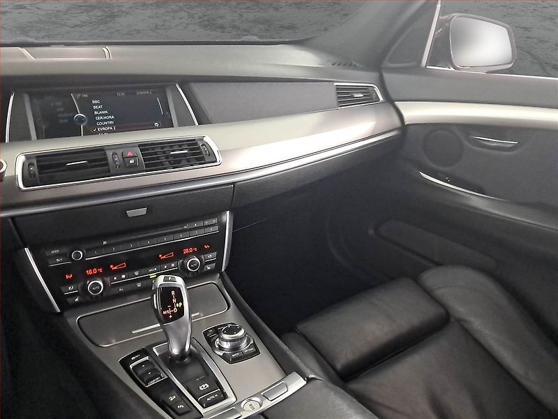BMW Řada 5 (2012) 530d xDrive GT, 4X4, Automat - fotka 8 z 24