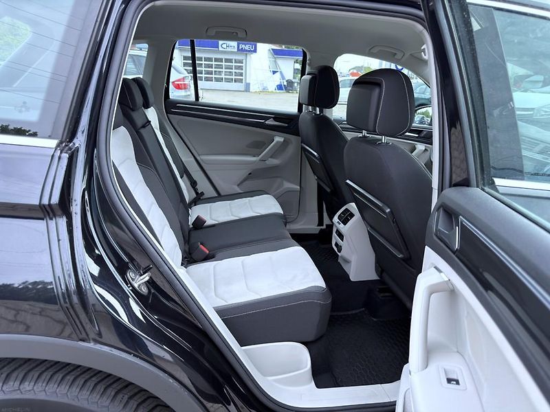 Volkswagen Tiguan 2.0 TSI 4x4 132 kW DSG - fotka 10 z 25