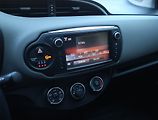 Toyota Yaris (2017) 1.0 VVT-i - náhled 12