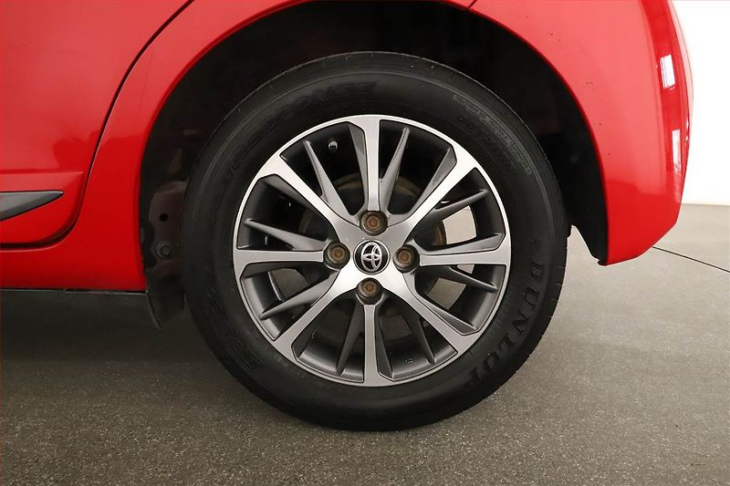 Toyota Yaris (2020) Y20 1.5 Dual VVT-i, ČR,1.maj - fotka 13 z 13