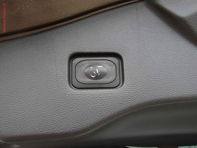 Ford Mondeo (2016) 2.0TDCi, Titanium Plus, AT - fotka 21 z 23
