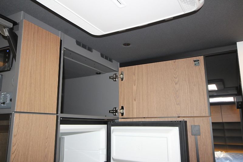 Niesmann+Bischoff (2025) ARTO 88 E model 2026 - fotka 50 z 79