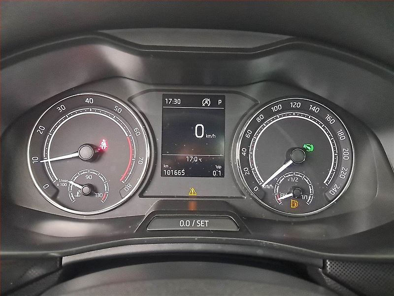 Škoda Scala (2019) 1.5 TSI, Automat, Tempomat - fotka 11 z 17