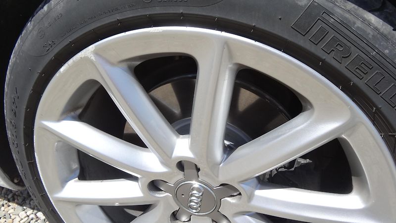 Audi TT 1.8 TFSI  Alcantara - fotka 23 z 23