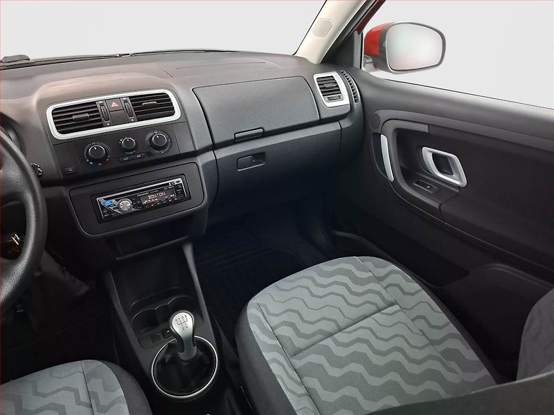 Škoda Fabia (2007) Ambiente 1.2, po STK - fotka 8 z 14