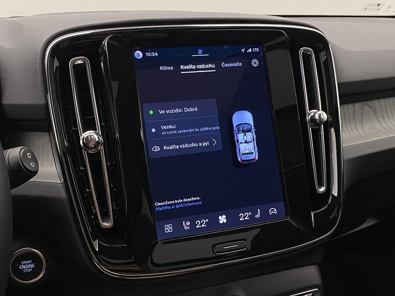 Volvo XC40 B4 DARK ULTRA AUT CZ - fotka 42 z 56