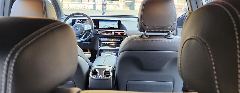 Mercedes-Benz EQC (2022) 400 4M AMG SOH 94,5% 85kWh - fotka 17 z 50