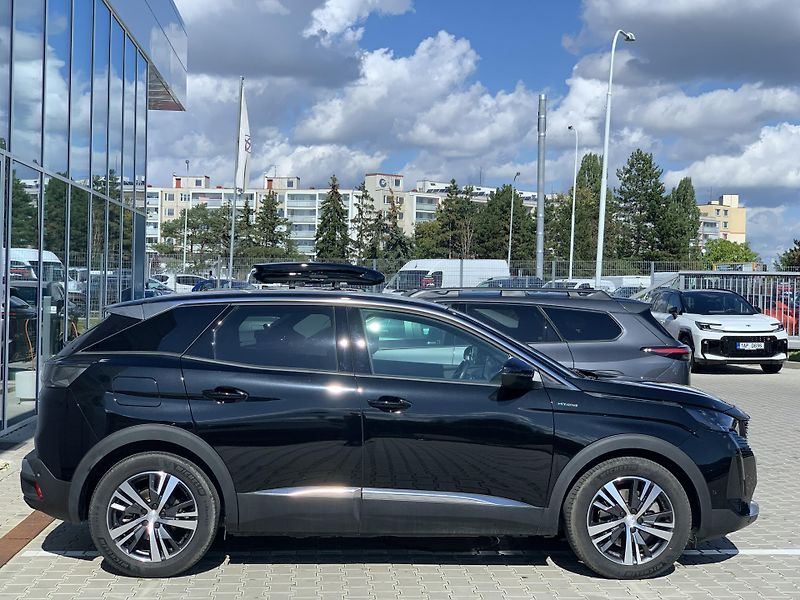 Peugeot 3008 ALLURE PACK 1.6 PHEV 165kW AT8 - fotka 10 z 33