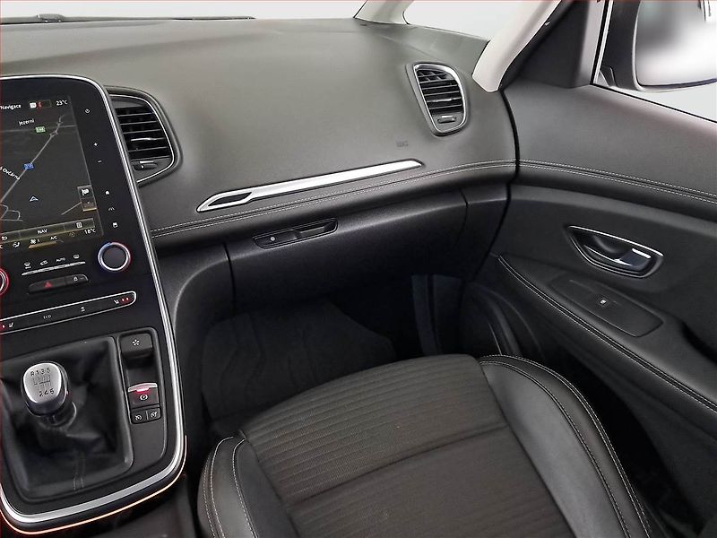 Renault Grand Scénic (2019) 1.3 TCe, Kůže, Navi, Tempomat - fotka 8 z 17