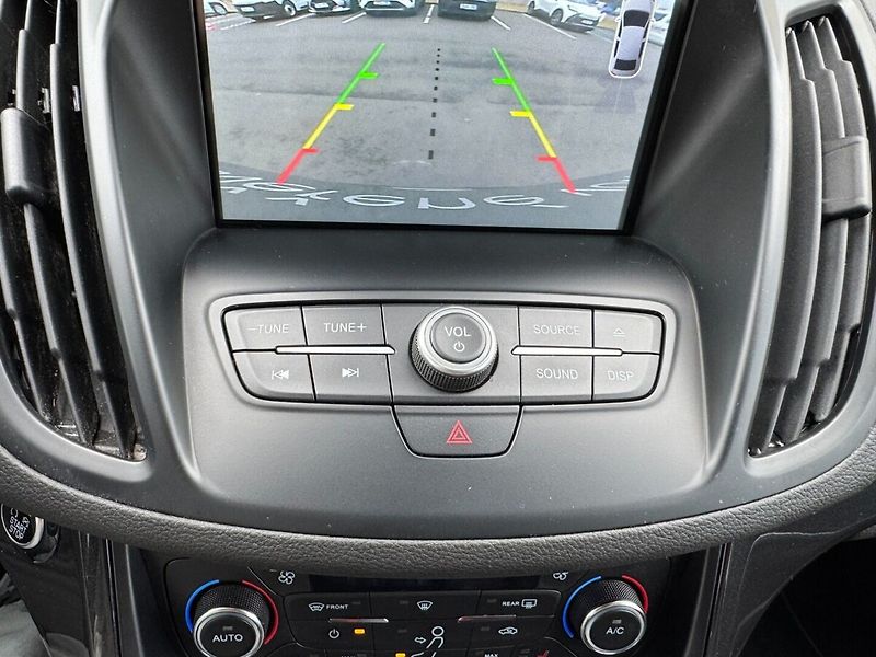 Ford Kuga AT TITANIUM - fotka 9 z 19