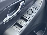 Hyundai i30 1,5 TGDi 118kW Smart ZÁRUKA - náhled 32