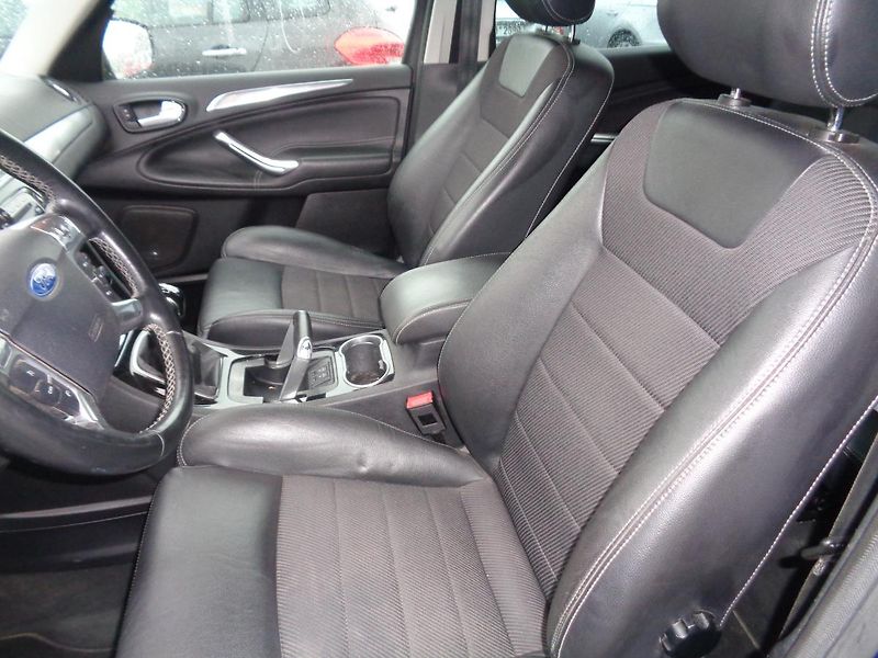 Ford Galaxy 2,0 TDCI - fotka 16 z 19