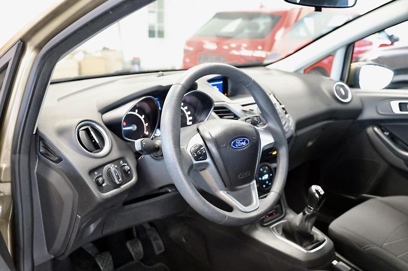 Ford Fiesta (2013) 1.0 59kW Digi Klima 33000KM - fotka 10 z 20