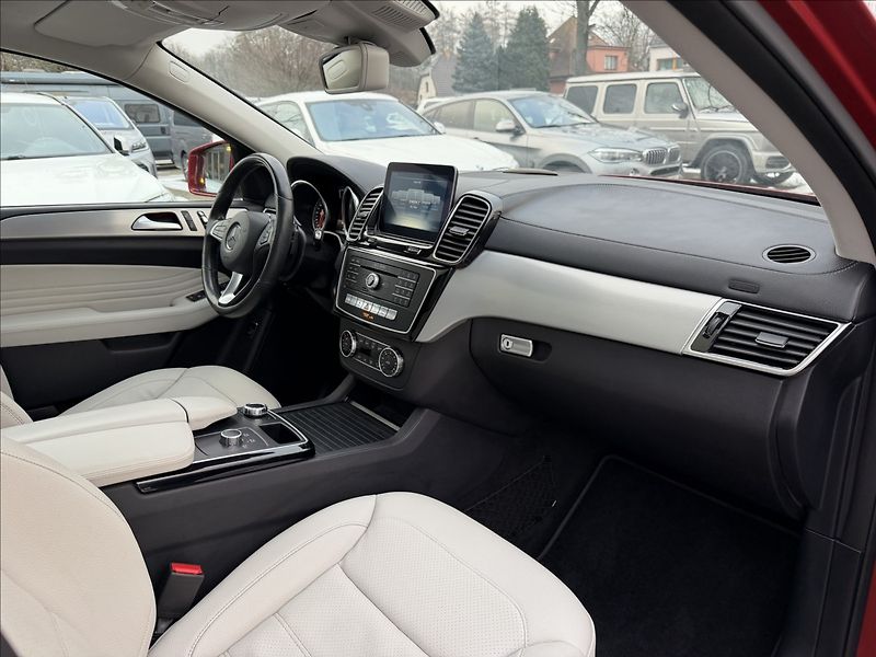 Mercedes-Benz GLE 350d Coupe 4Matic - fotka 10 z 31