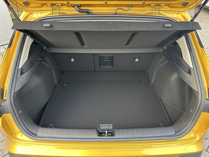 Kia K4 (2026) 1,6 T-GDi 7DCT 110 kW TOP + A1 - fotka 6 z 6