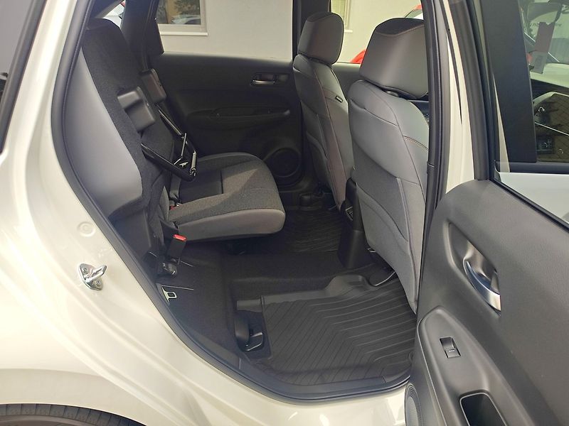 Honda Jazz (2026) SPORT + 1.5eHEV 122k AKCE !!! - fotka 23 z 35