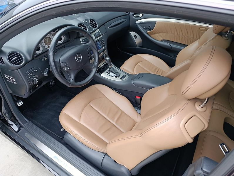 Mercedes-Benz CLK 500 5.5 V8 AMG 7G TRONIC TOP - fotka 13 z 35