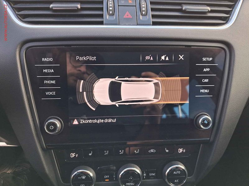 Škoda Octavia (2017) 1.4 TSi, Drive, LED - fotka 16 z 16