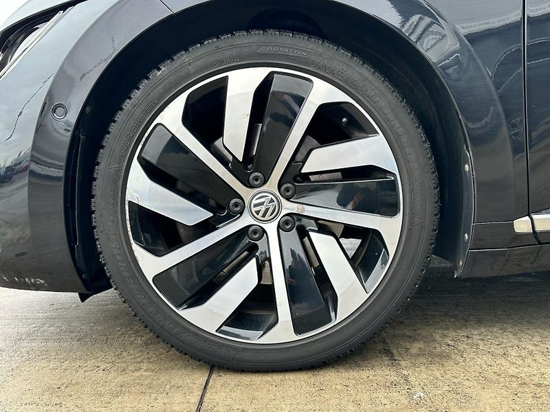 Volkswagen Arteon 2.0BiTDI 176kw DSG 4M R-Line - fotka 25 z 25