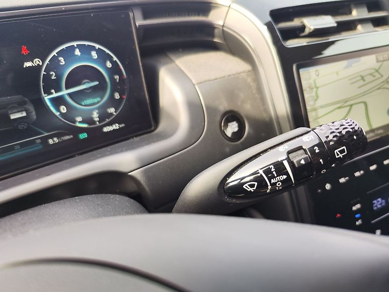 Hyundai Tucson 1.6 T-GDi/110kW N-Line DCT - fotka 31 z 36