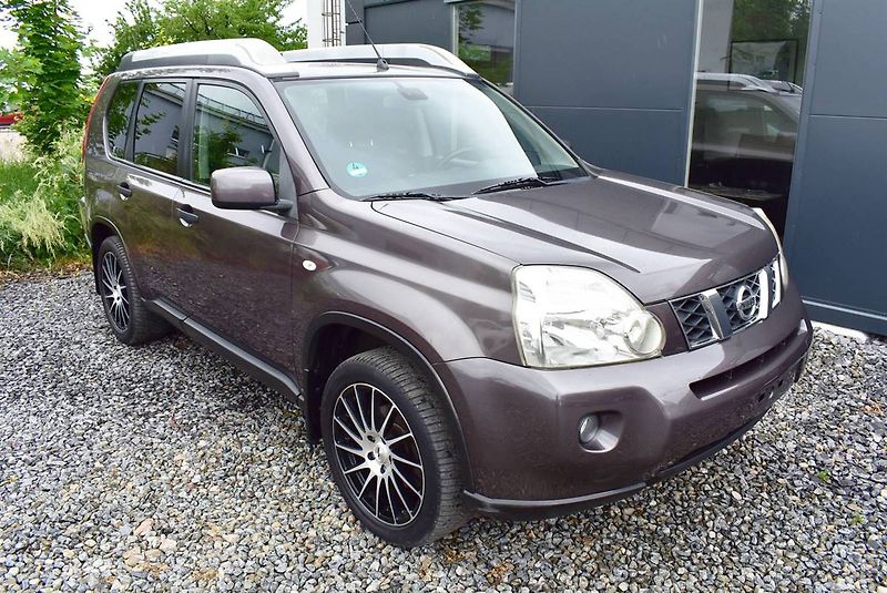 Nissan X-Trail 2,0 DCi 1M,4x4,SERVIS,TZ TOP - fotka 3 z 19