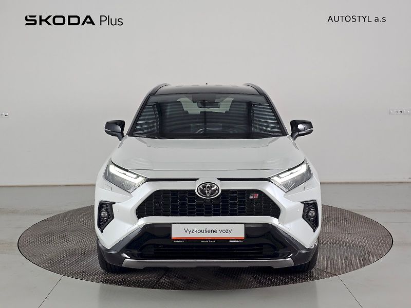 Toyota RAV4 (2025) 2.5HEV 4X4 222k GR SPORT - fotka 4 z 34