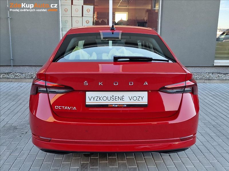 Škoda Octavia 1.5 TSI Ambition,ČR,1.Majitel - fotka 9 z 50