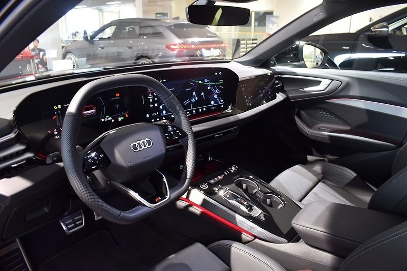 Audi A5 e-hybrid q S-Line Tech+ Matrix - fotka 5 z 7