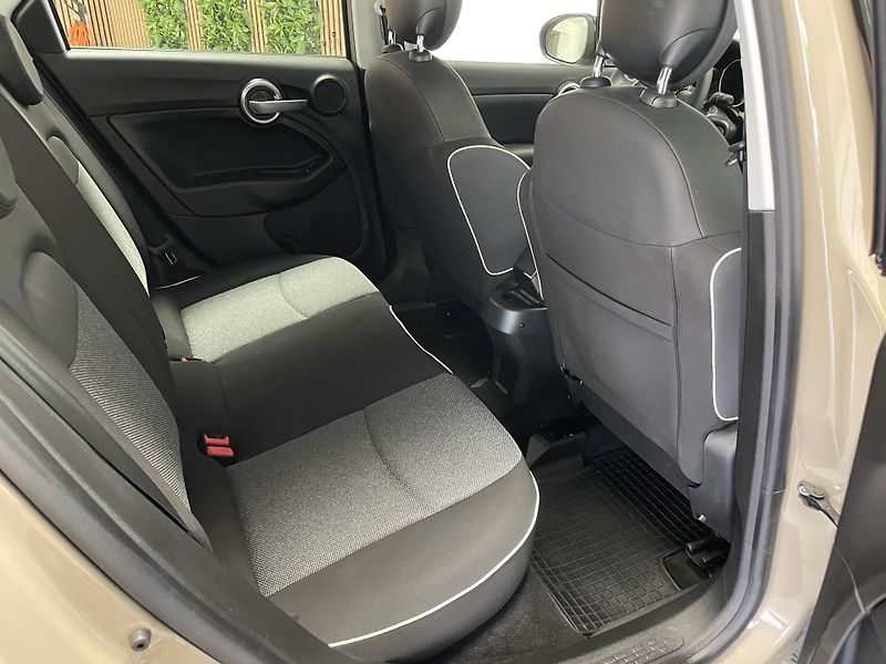 Fiat 500X 1.6 i ČR 1.MAJ.SERVIS 14000 km - fotka 16 z 25