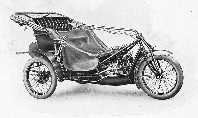 Walter WIZ, Knapp - Vojíř (1921-2). Vítězná posádka v závodech do vrchu Zbraslav-Jíloviště v cestovních automobilech do 1600, resp. do 1750 cm3