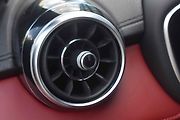 a výdechy ventilace zase z Mercedesu