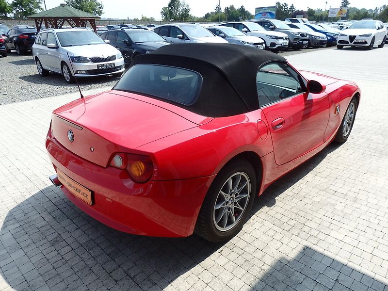 BMW Z4 2.0i 110 kW KLIMATIZACE - fotka 4 z 17
