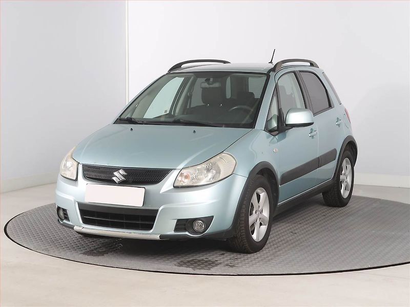 Suzuki SX4 (2009) 1.6 VVT, ČR,1.maj, rezervace - fotka 2 z 13